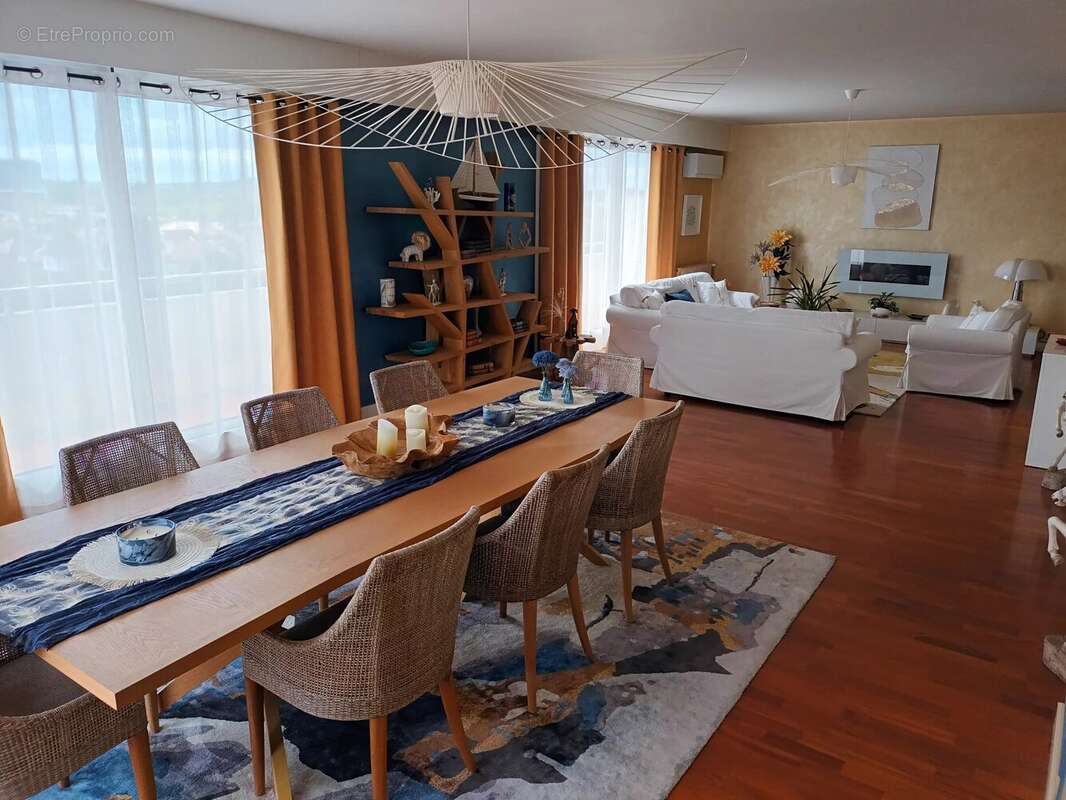 Appartement à MONTCEAU-LES-MINES