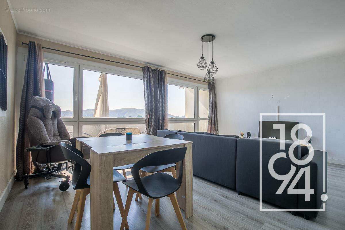 Appartement à MARSEILLE-13E
