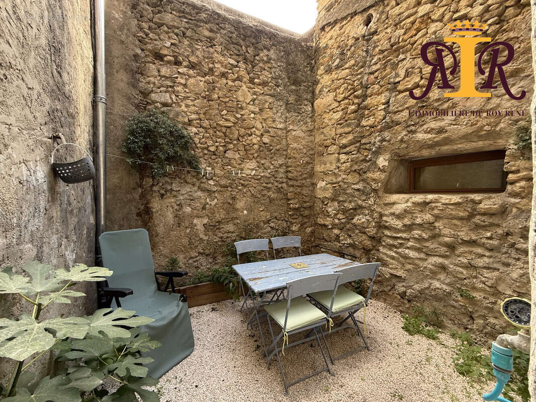 Appartement à LAMBESC