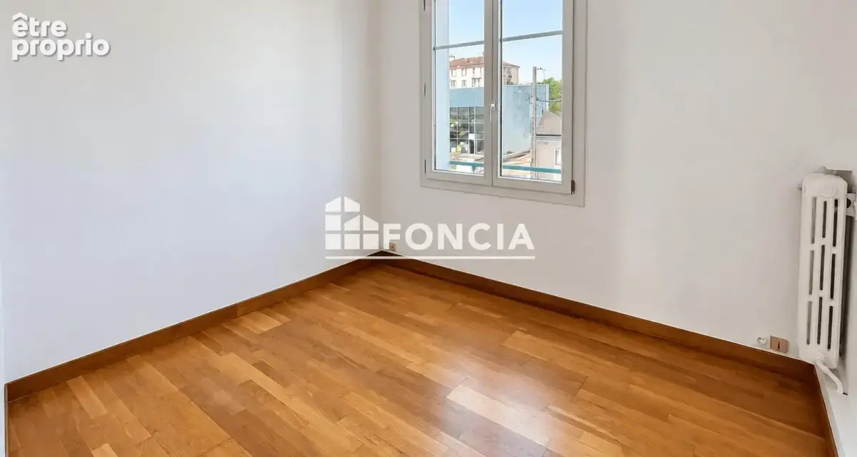 Tours – t4 de 74 m² vendu loué – 3 chambres, balcon, cave et parking - photo 7