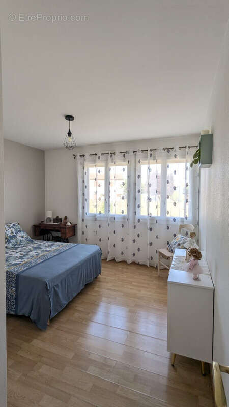 Maison 84 m² à Bonson  - photo 4