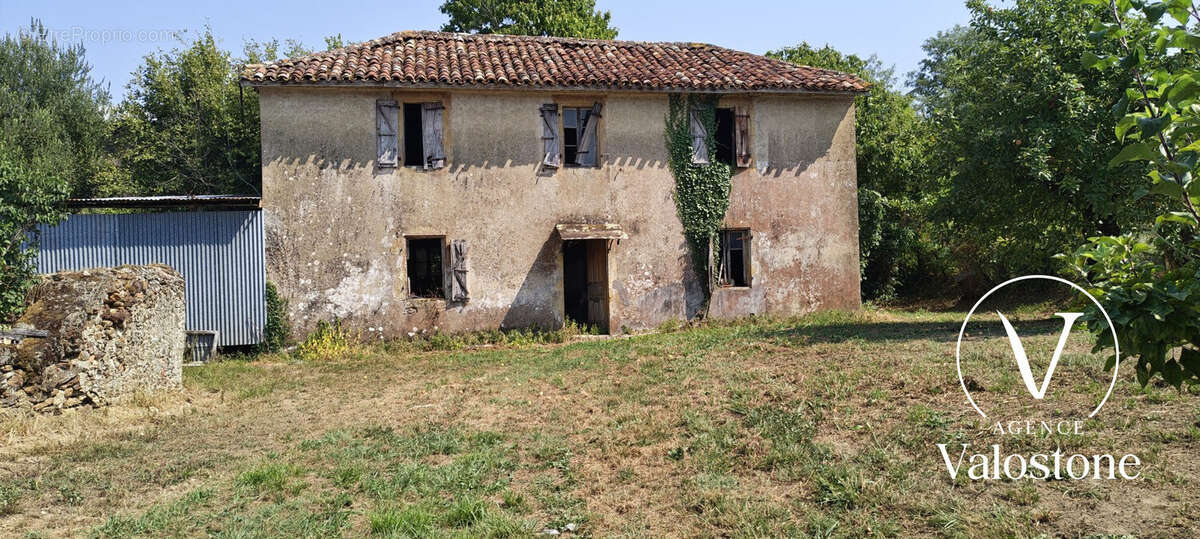 Maison 87 m² à Peyre  - photo 5