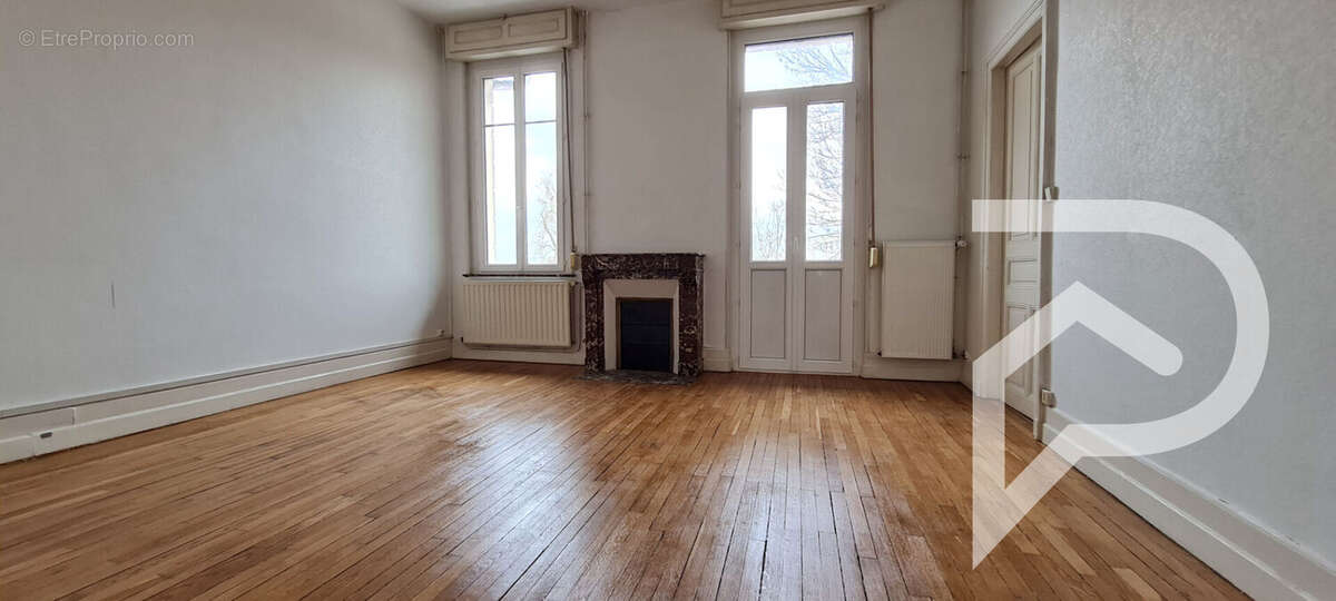 Appartement à JARNY