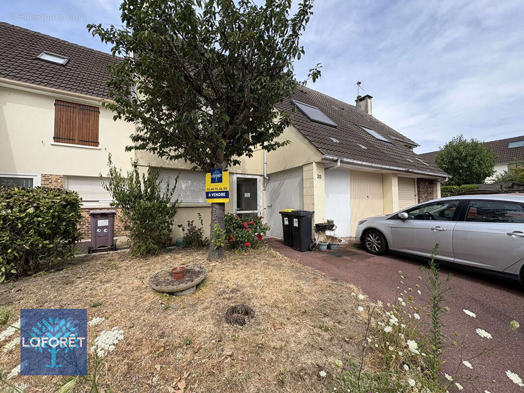 Maison familiale 4 chambres avec jardin Évry-Courcouronnes - photo 2