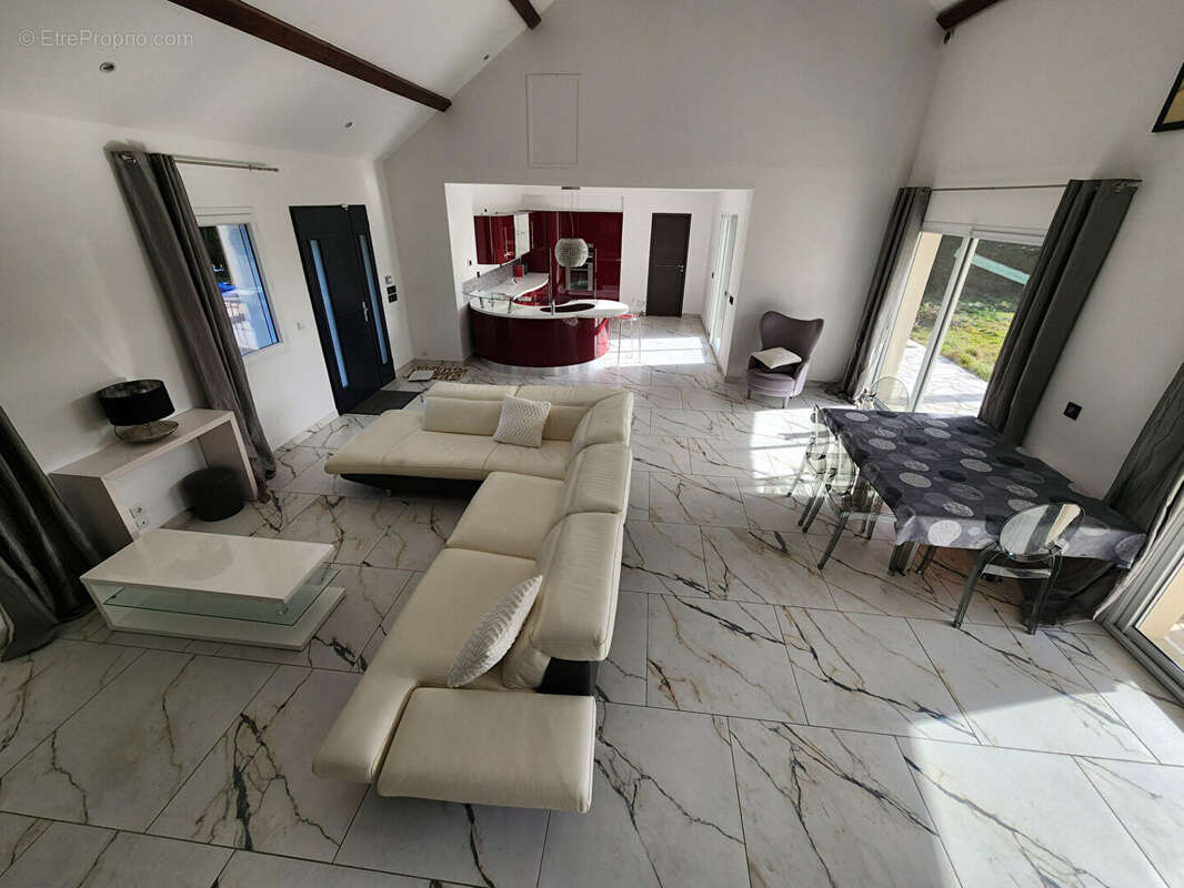 Maison moderne grands volumes - photo 8