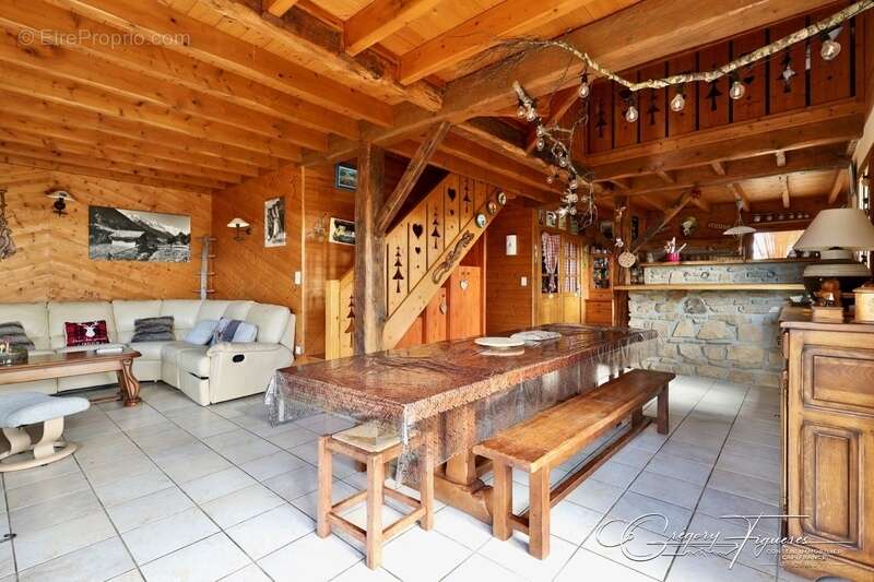 Maison à MORNANT