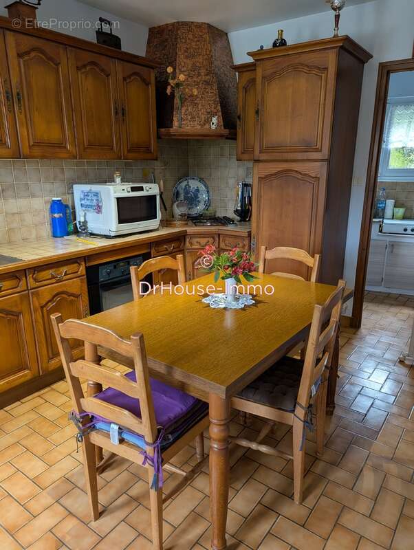 Maison à SAINT-VRAN