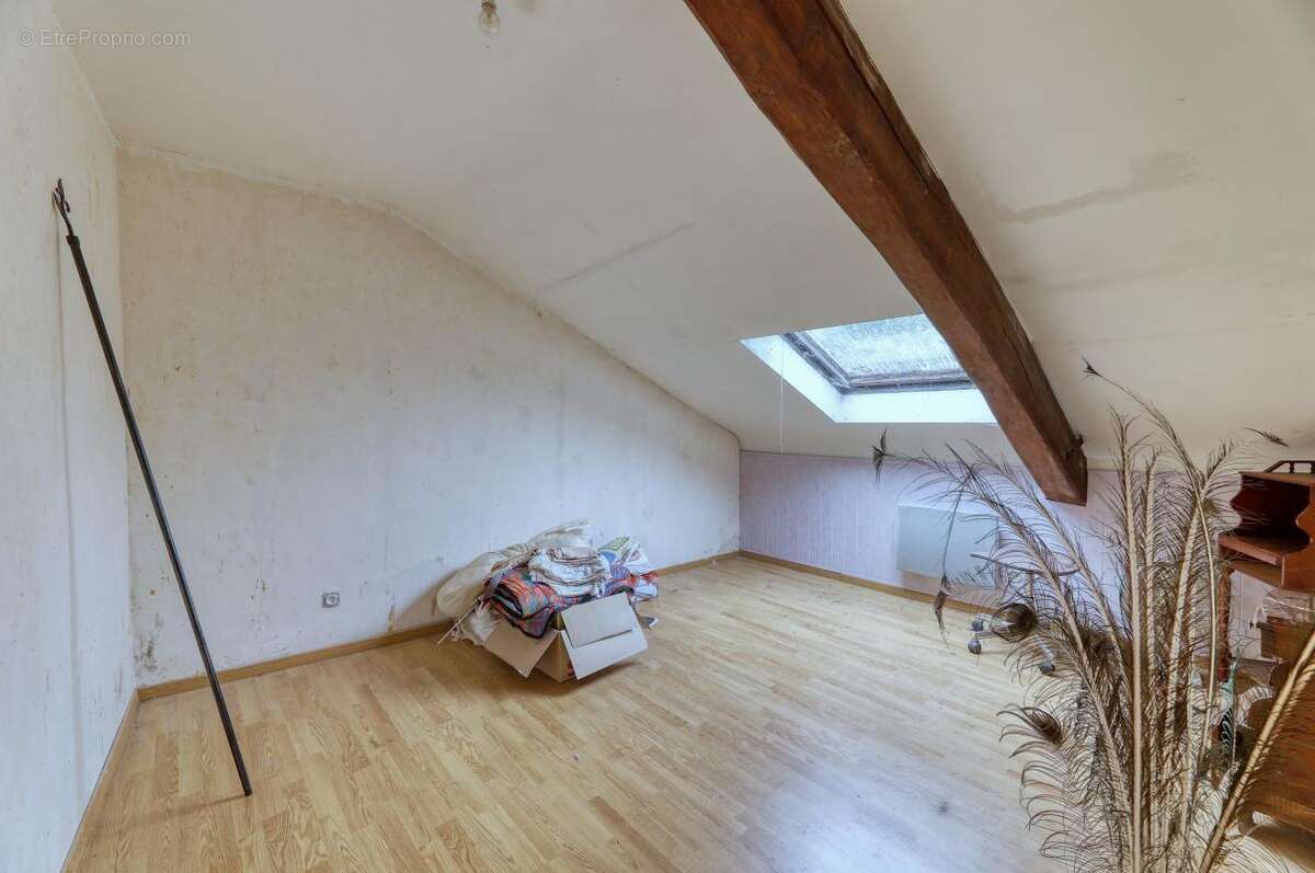 Appartement à POUANCE