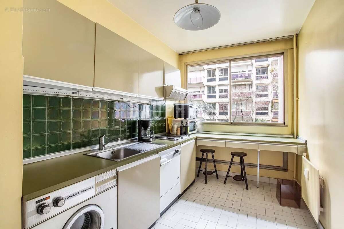 Appartement à PARIS-6E