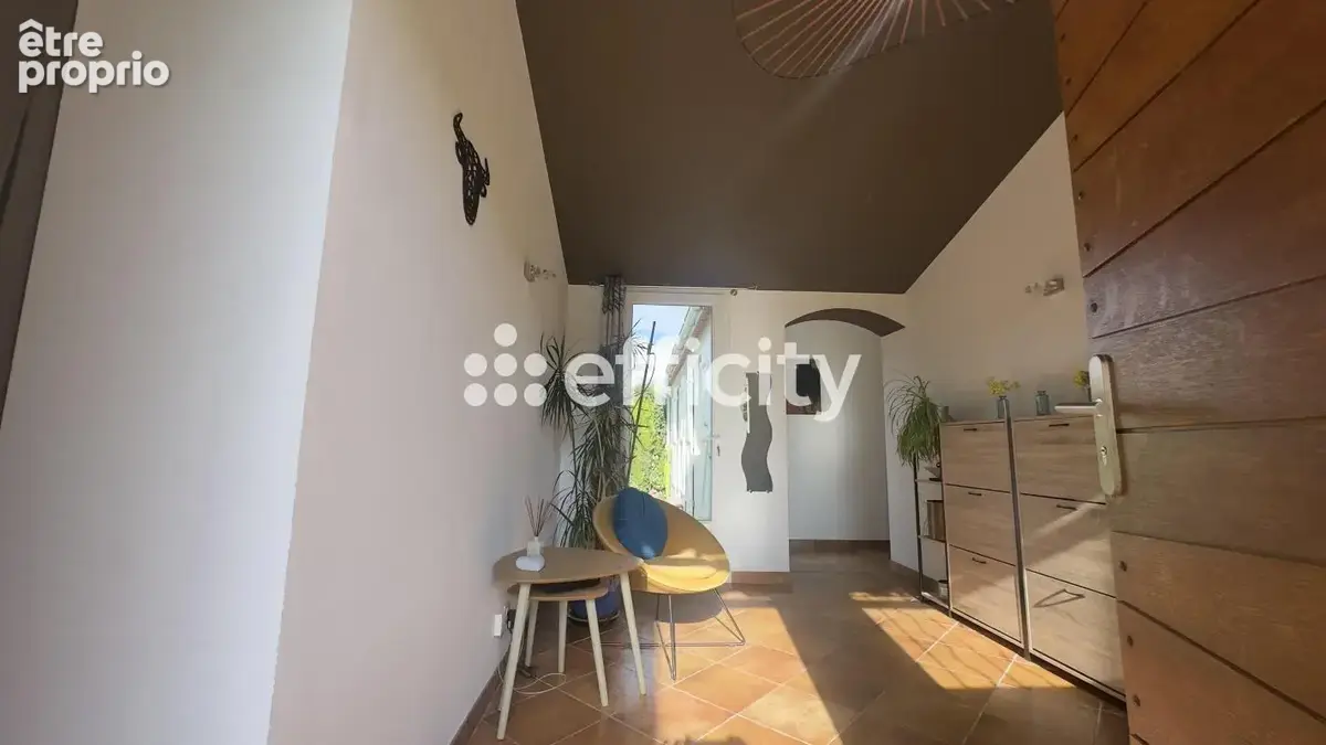 Maison 5 pièces 120 m² à vendre à Caumont-Sur-Durance (84510) - photo 2
