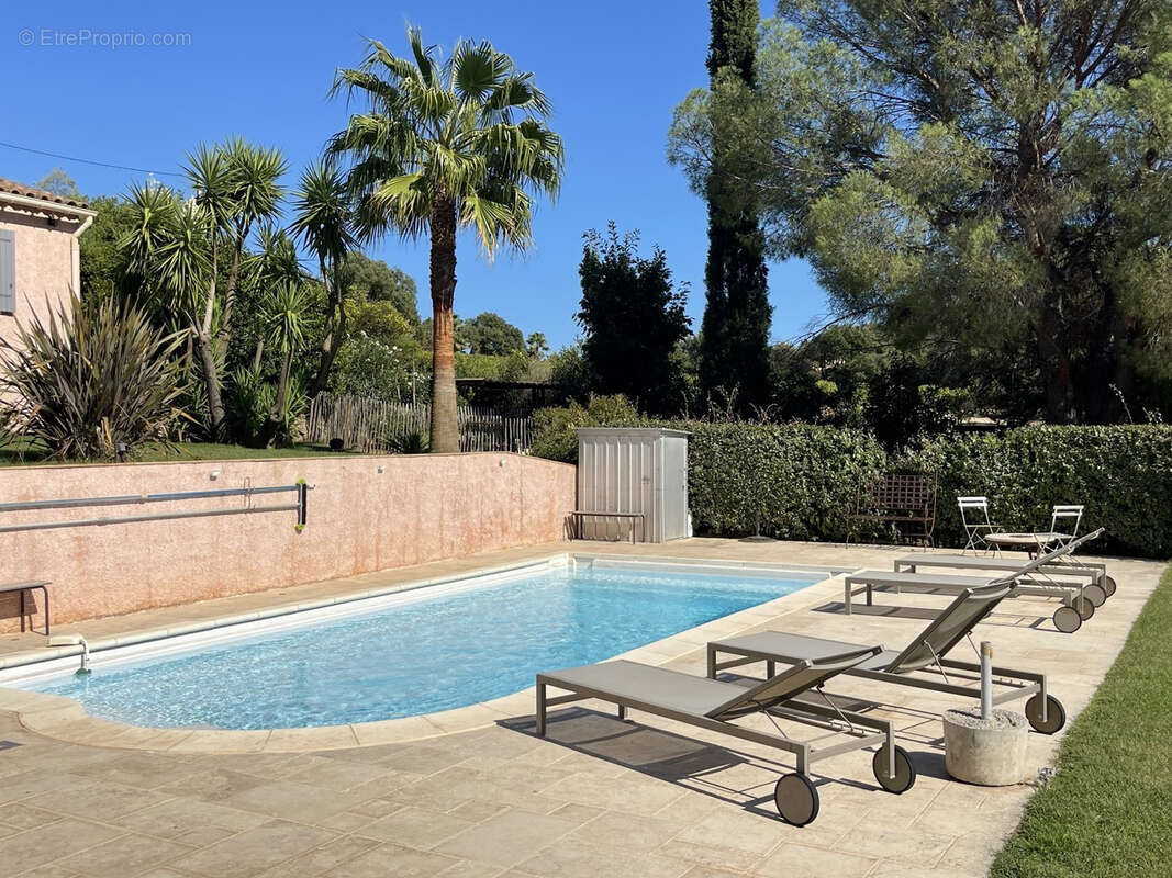 Maison à PLAN-DE-LA-TOUR