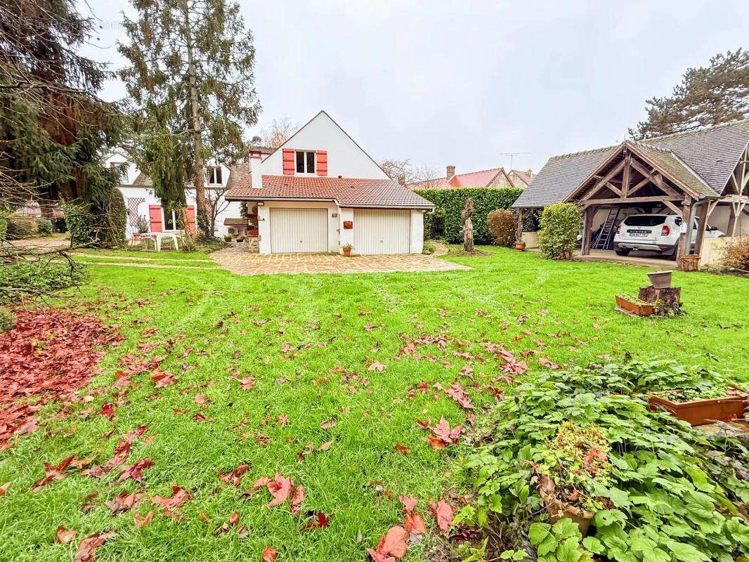 Maison à VILLENEUVE-LES-BORDES