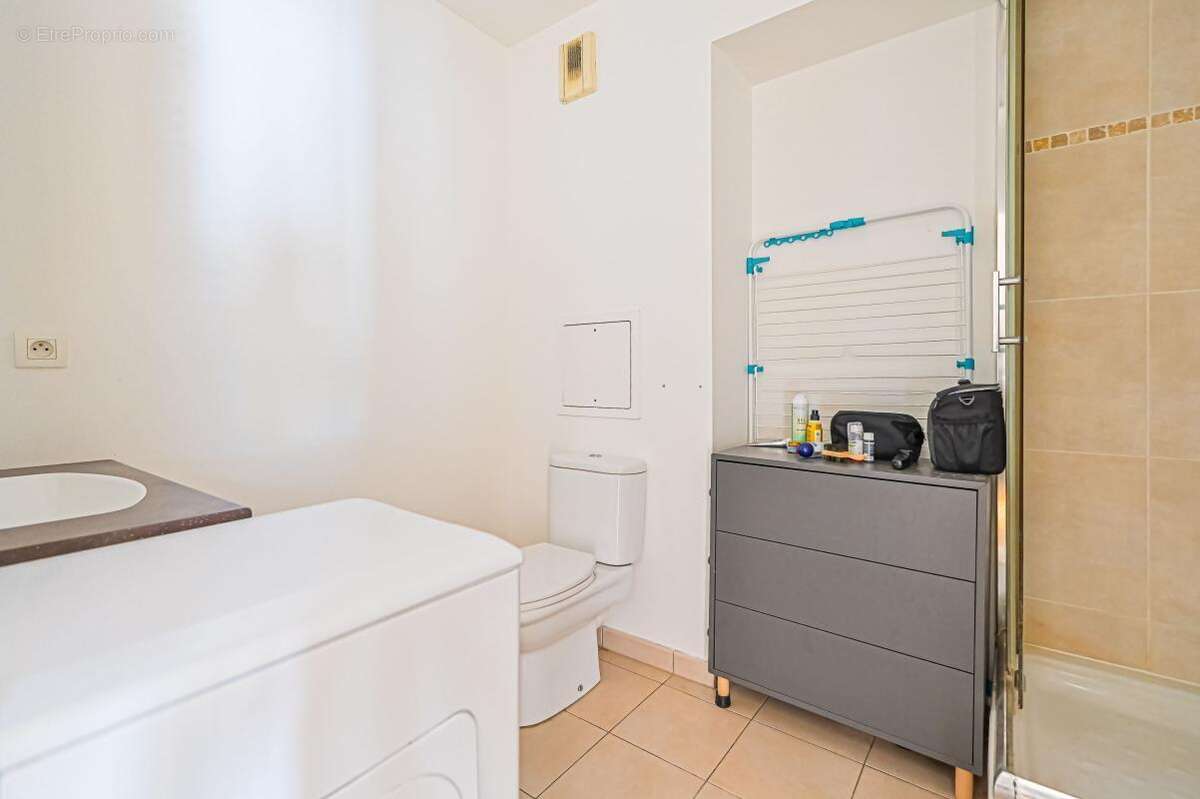 Appartement à LES LILAS