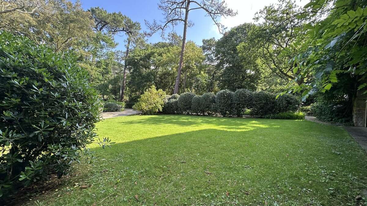 Maison de caractère à vendre  Hossegor  Entre lac et océan  Propriété d'exception de 450 m2 - photo 10