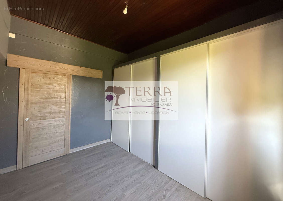 Appartement T4 de 106 m2 - Prunelli Di Fiumorbo - photo 7