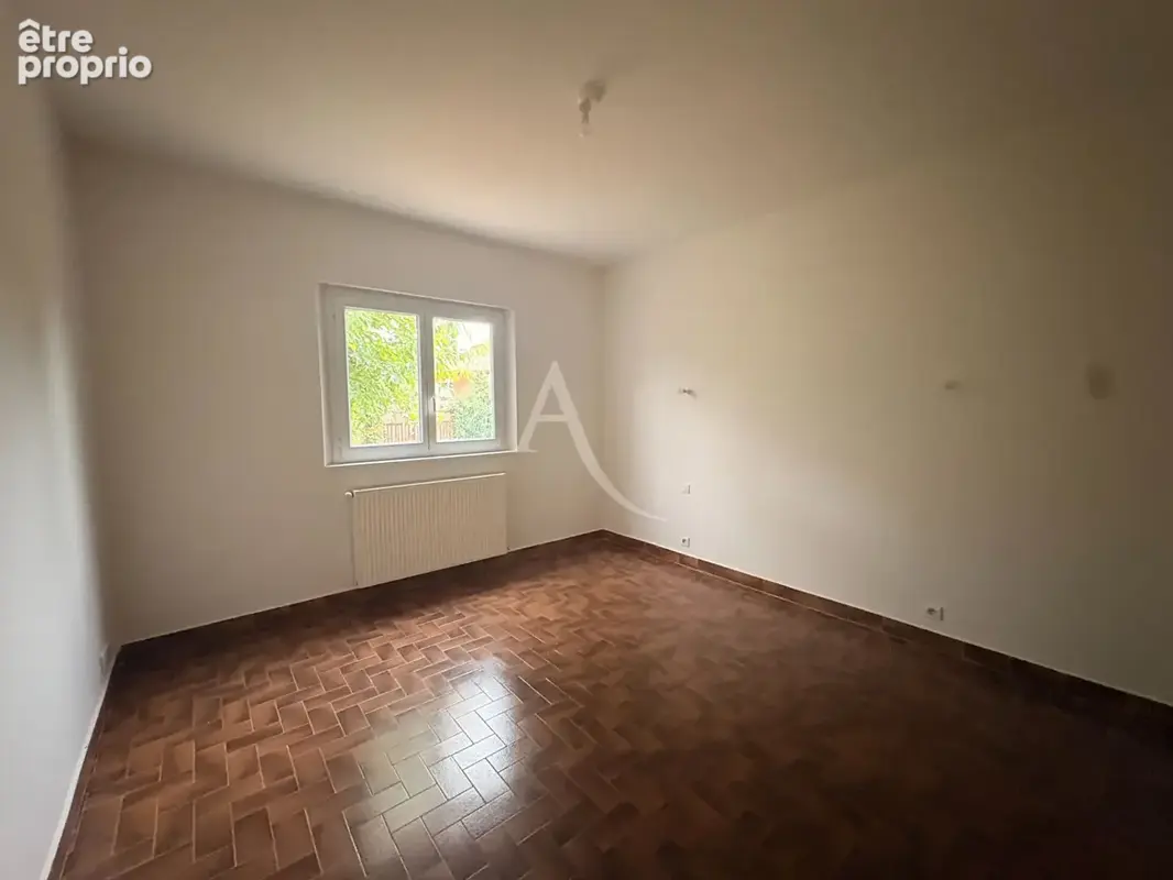 Maison L Isle Jourdain  T5  190 m2 - photo 7