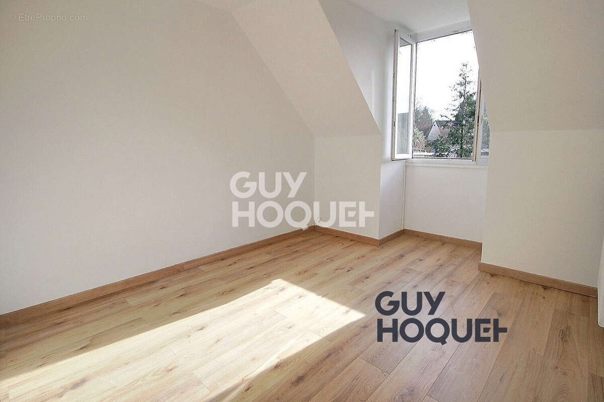 Maison à LIMEIL-BREVANNES