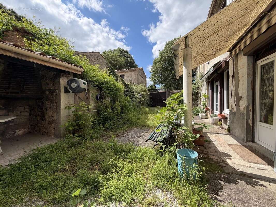 Maison à ETAULIERS