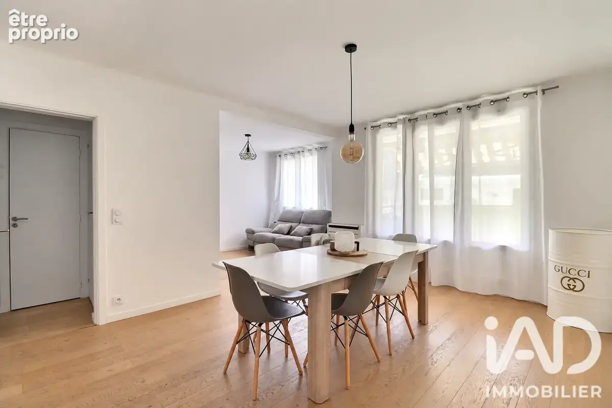 Photo 1 - Appartement à LA PENNE-SUR-HUVEAUNE