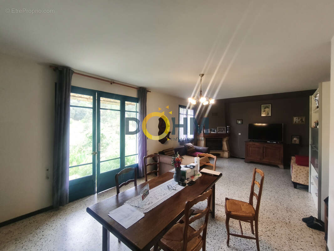 Maison à BRANOUX-LES-TAILLADES