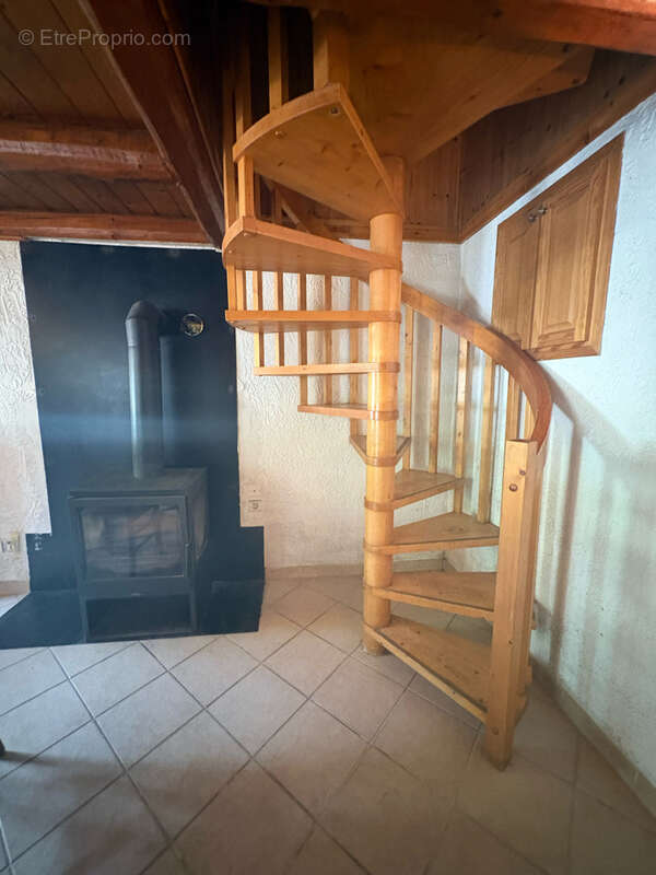 charmante maison avec jardin privatif et garage  à Vievola - photo 4