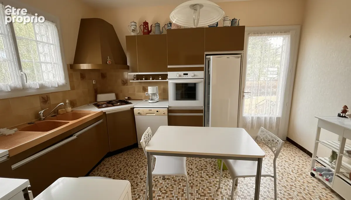 PÉNESTIN - À deux pas du centre, une maison familiale au fort potentiel - photo 4