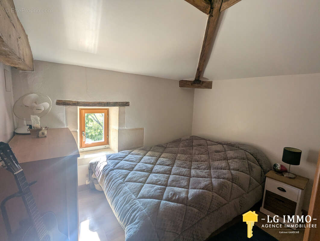 Charmante maison charentaise de 85 m2, 3 chambres, entierement renovee - photo 8