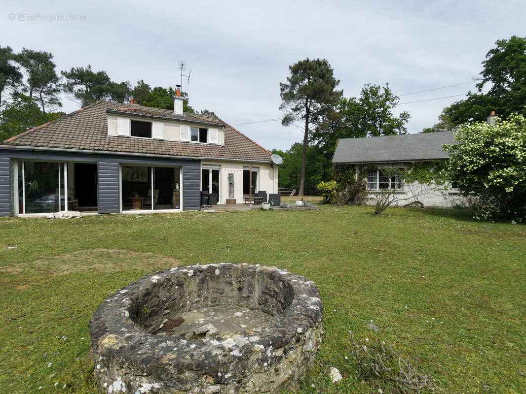Maison à LOMBRON