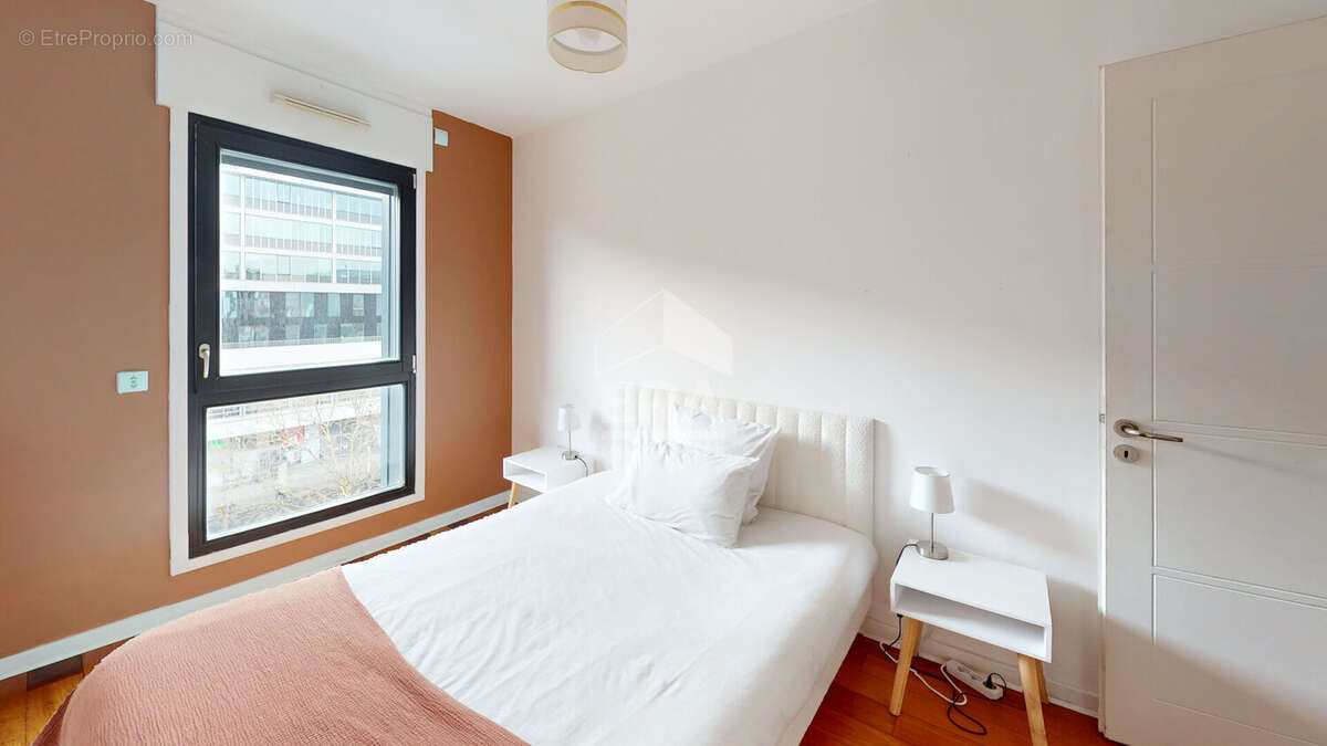 Appartement à PARIS-19E