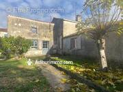 Maison à LOIRE-SUR-NIE