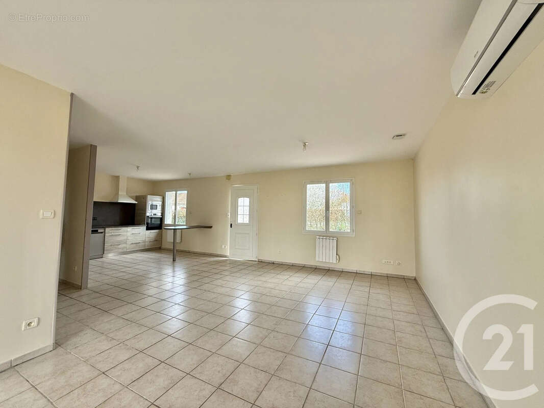 Maison à JALIGNY-SUR-BESBRE