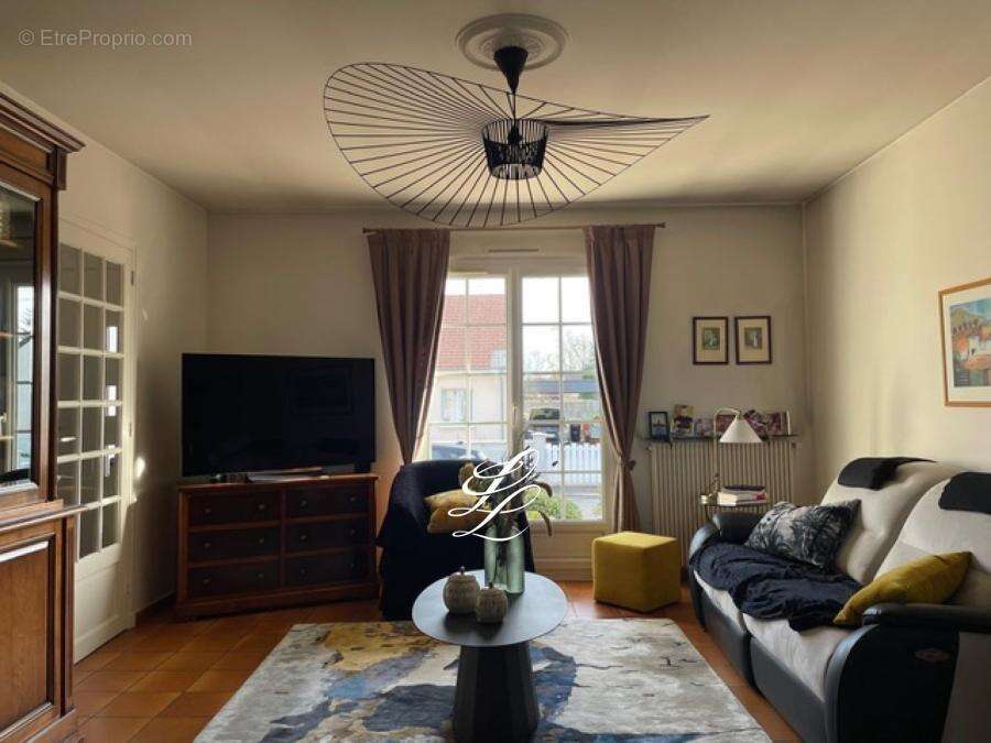 Maison 175 m² à Laigne-En-Belin  - photo 28