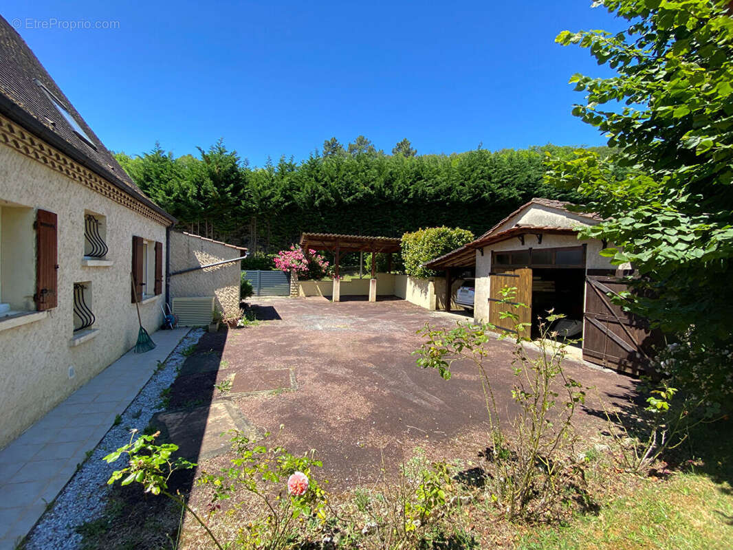 Maison à SARLAT-LA-CANEDA