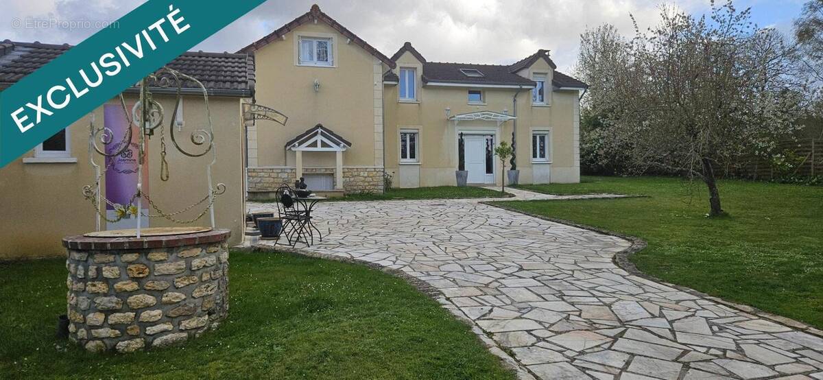 Photo 1 - Maison à MILLY-LA-FORET