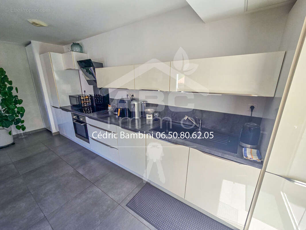 Appartement à MARSEILLE-12E