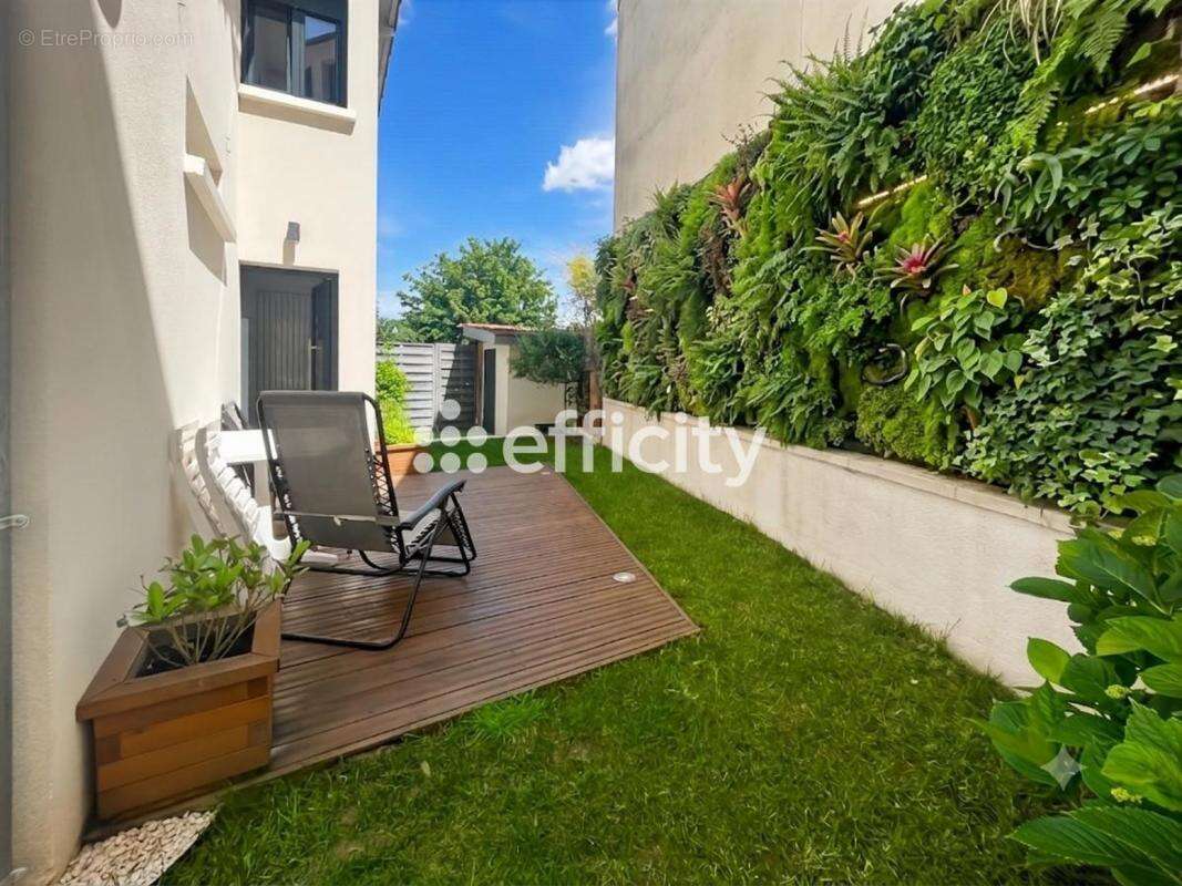 Maison 150 m² à Chaville  - photo 2