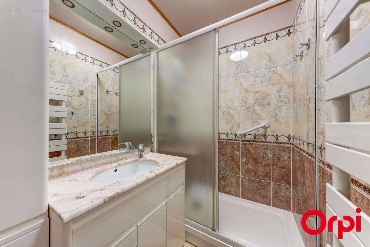 Appartement à VENISSIEUX