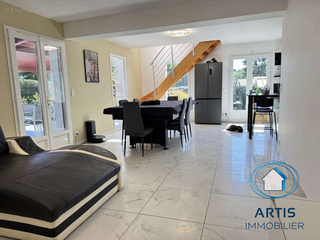 Maison à SAINT-PEE-SUR-NIVELLE