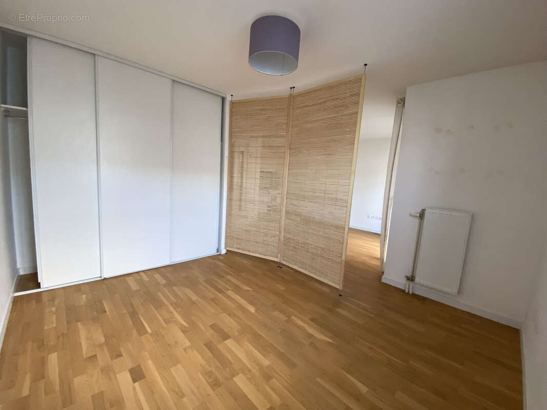 Appartement à LE PLESSIS-ROBINSON