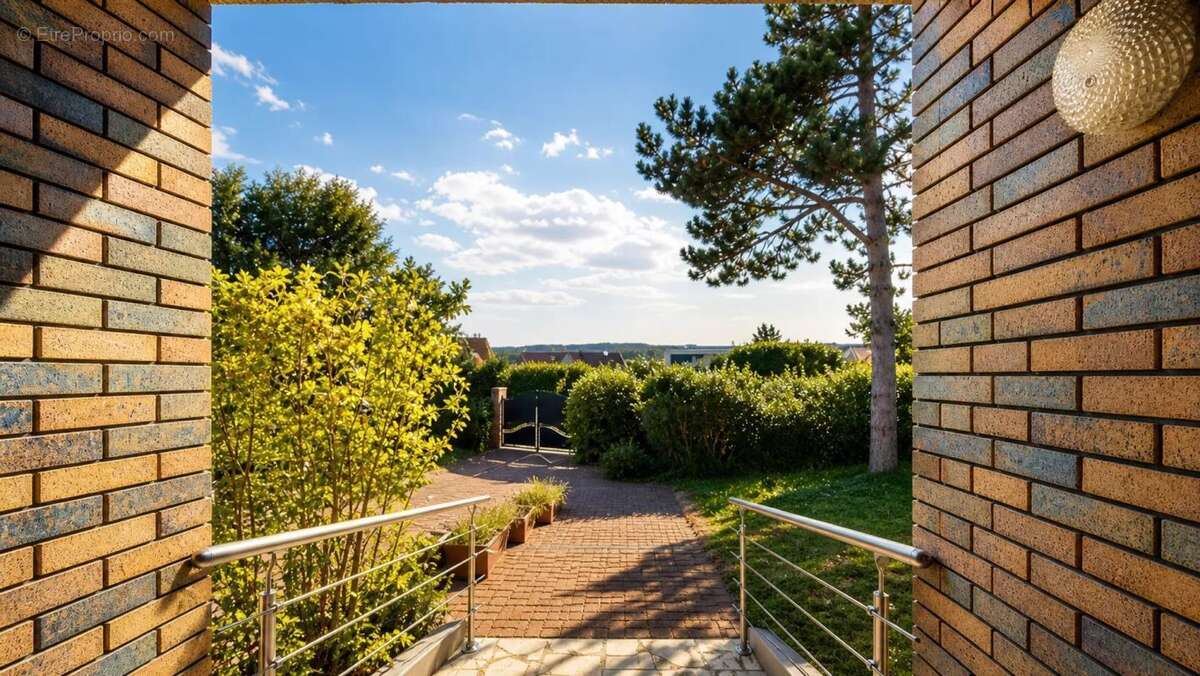 COURGENT : Maison - 203m²  sur 1380m2 de jardin - 5 à 6 chambres - photo 23