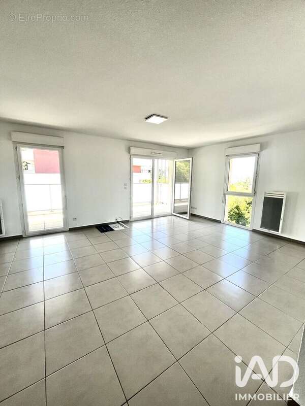Appartement 78 m² à Sete  - photo 2