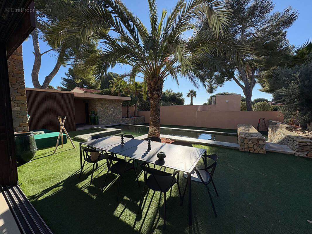 Maison à CARRY-LE-ROUET