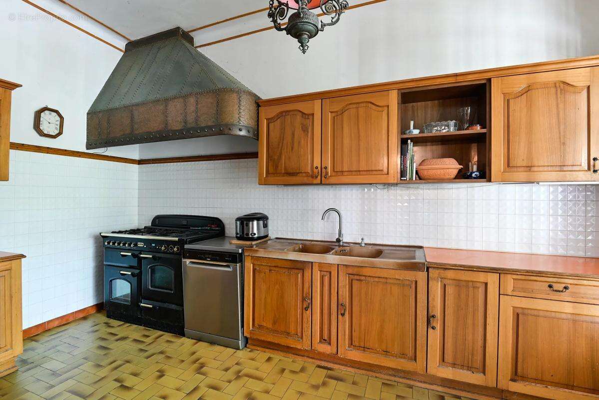 Maison à SAINT-PAUL-LES-FONTS