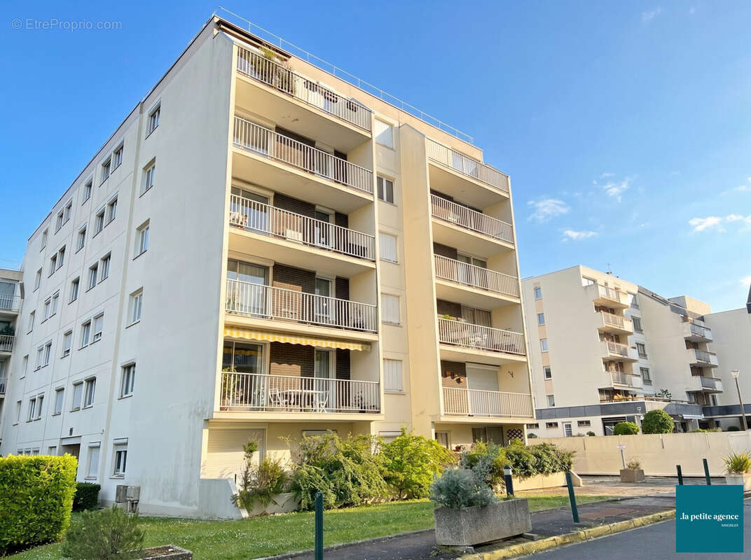 Appartement 85 m² à Caen  - photo 7