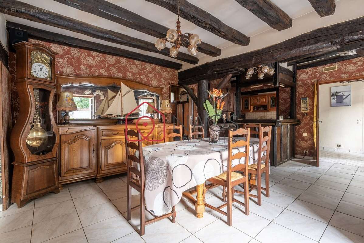 Maison de caractère 1850-148m² + jardin clos 624m²- RER A à 10 min-Achères centre - photo 6