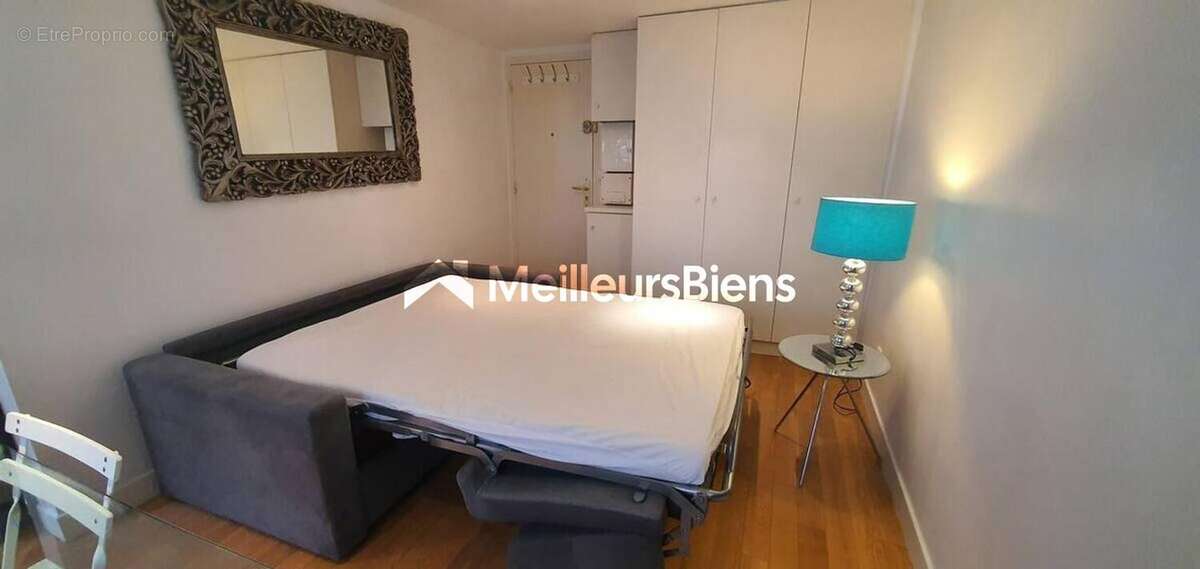 Appartement à PARIS-6E