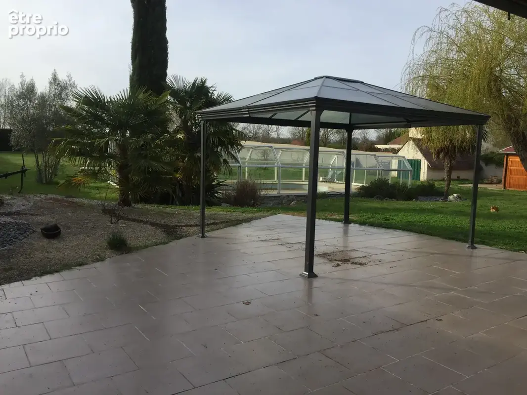 Très belle propriété prestations haut de gamme avec 280 m2 sur 5000 m2 de terrain avec piscine - photo 16