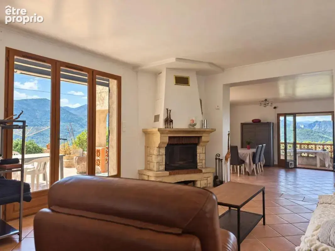 Saint-Martin-du-Var//Maison 5Pièces//140 mM² - photo 15