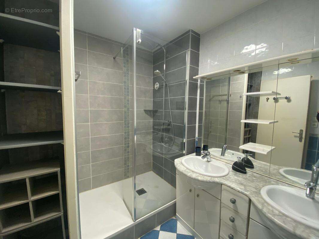 Appartement à MOIRANS