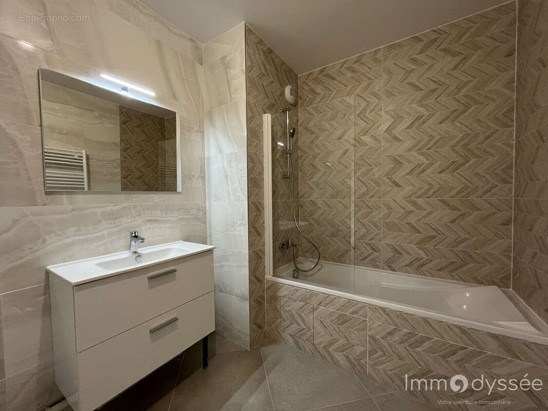 Appartement à LE PERREUX-SUR-MARNE